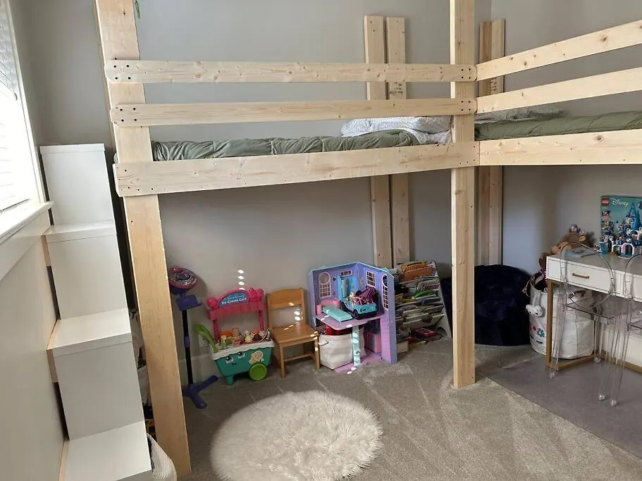Bright Spacious Entire Home With Kids Backyard Set Βικτώρια 0*,  Καναδάς