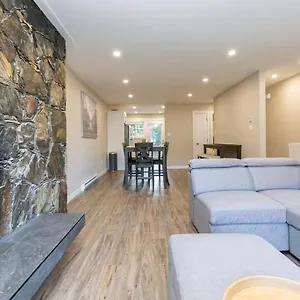 Apartment Newly Renovated 3 Bedroom, Victoria
