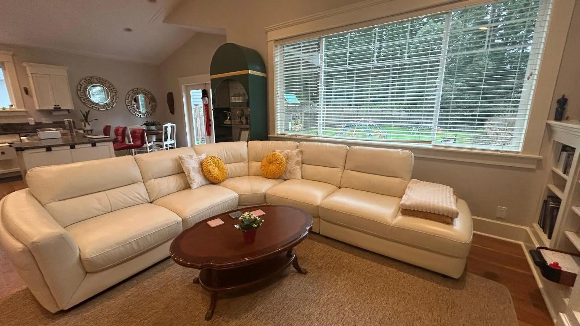 Feriehus Bright Spacious Entire Home With Kids Backyard Set Victoria Canada